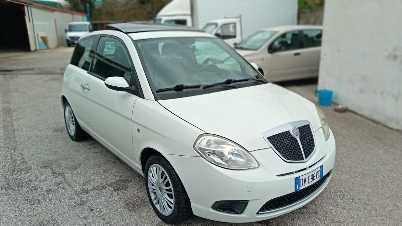 Lancia y 1.2 benz t.aprib.full/opt-2009