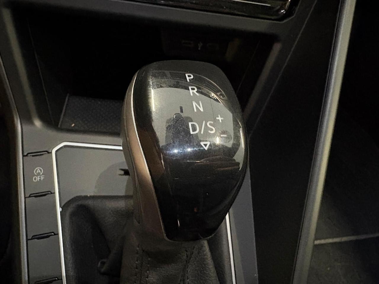 Volkswagen Taigo R-LINE 1.0 TSI 110 CV DSG