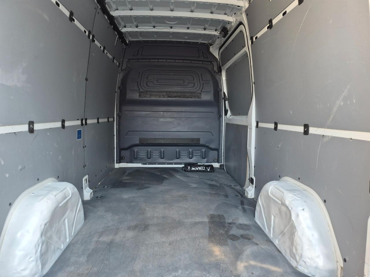 Mercedes Benz F39/35 311 CDI FWD TA Furgone