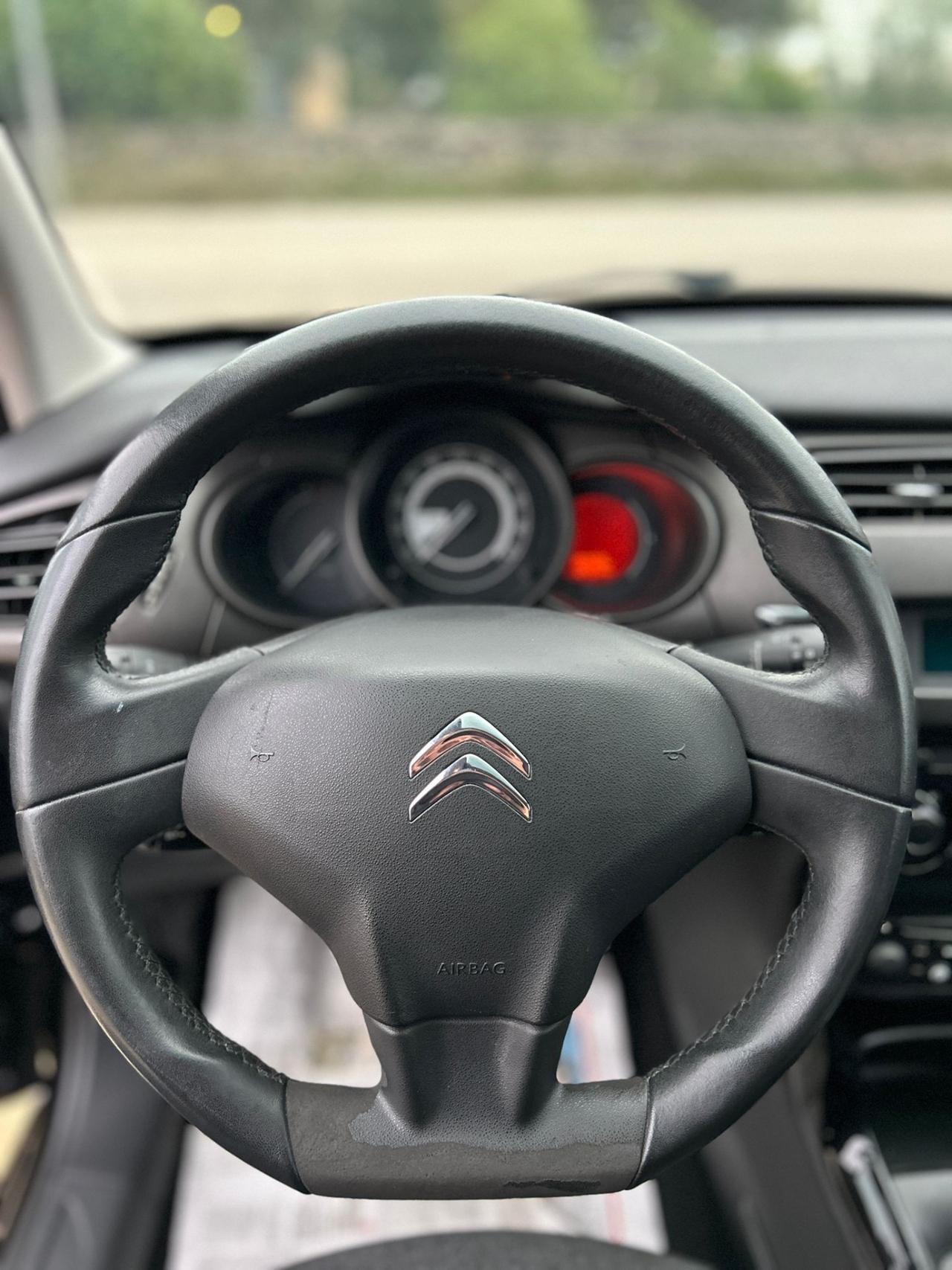 Citroen C3 PureTech 82 Exclusive-2015