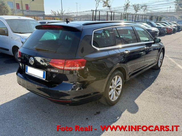 VOLKSWAGEN Passat Variant 1.6 TDI 120 cv Comfortline - DSG