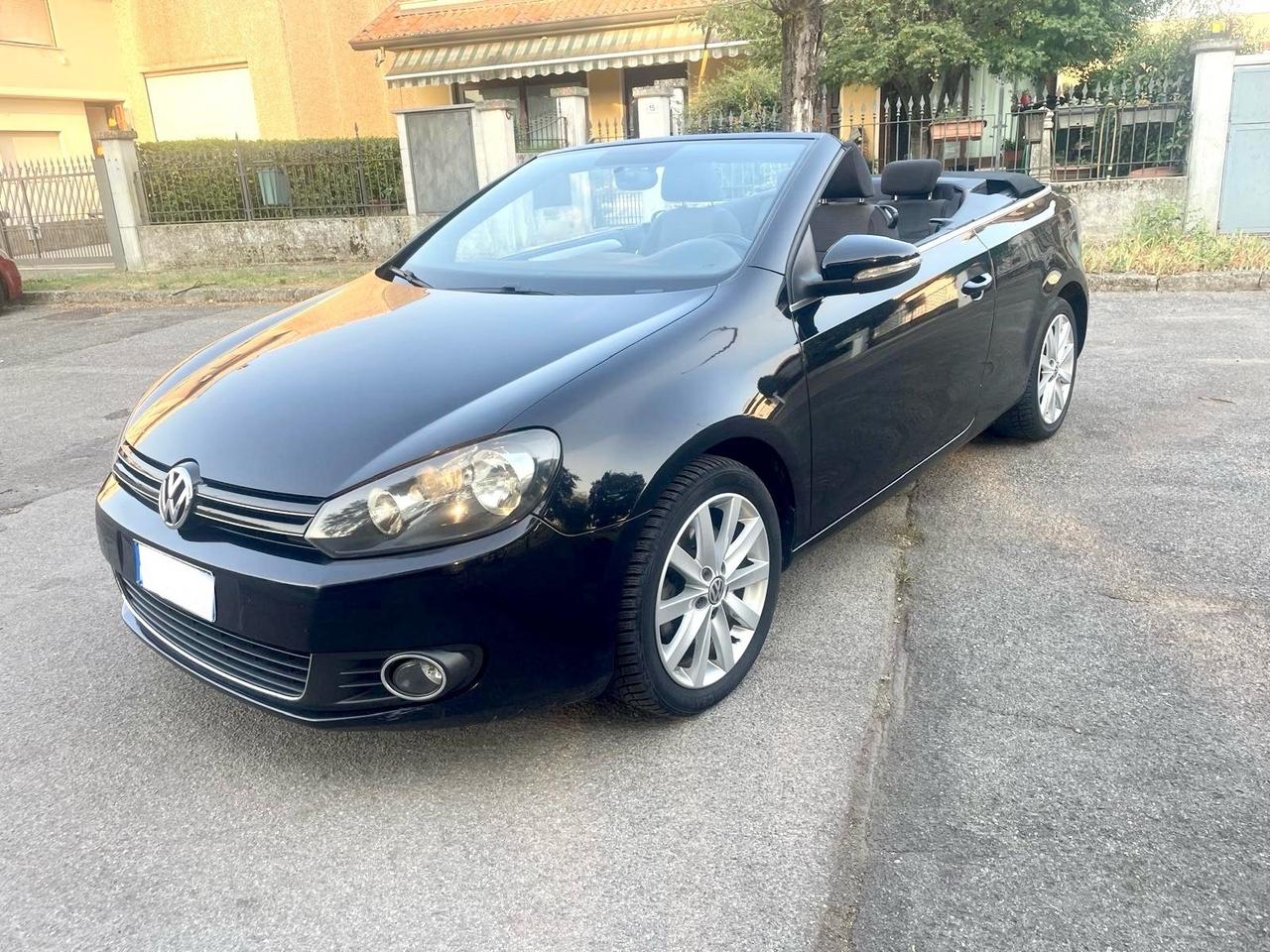 Volkswagen Golf Cabriolet 2.0 TDI DSG BlueM. Tech. 2013