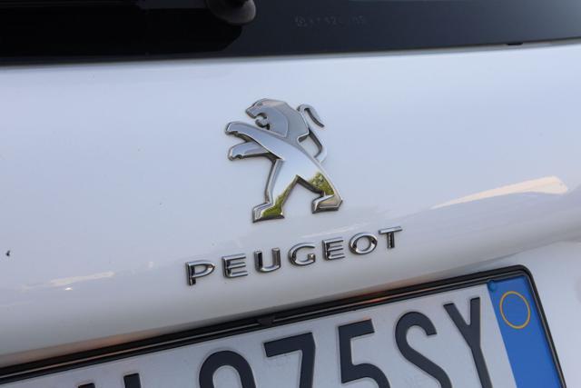 PEUGEOT 2008 PureTech 82 Active