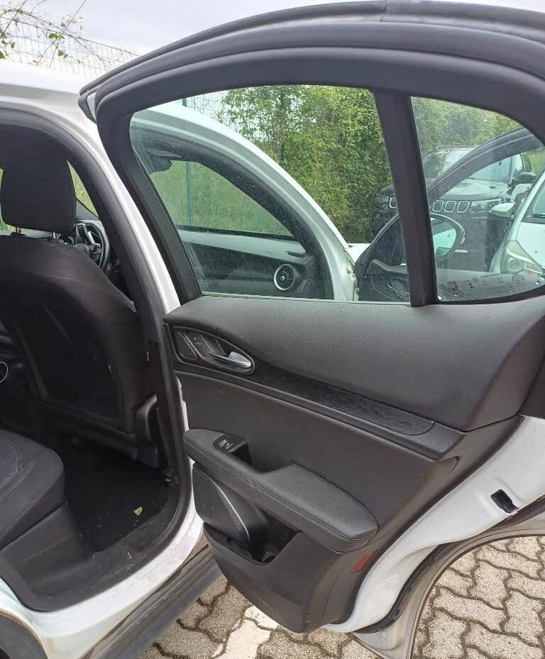 Alfa Romeo Stelvio 2.2 Turbodiesel 160 CV AT8 RWD Business 07/2022