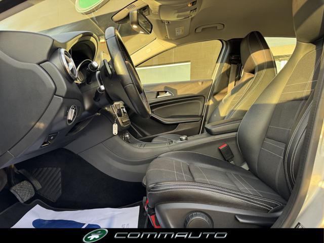MERCEDES-BENZ GLA 200 d Automatic 4Matic Sport
