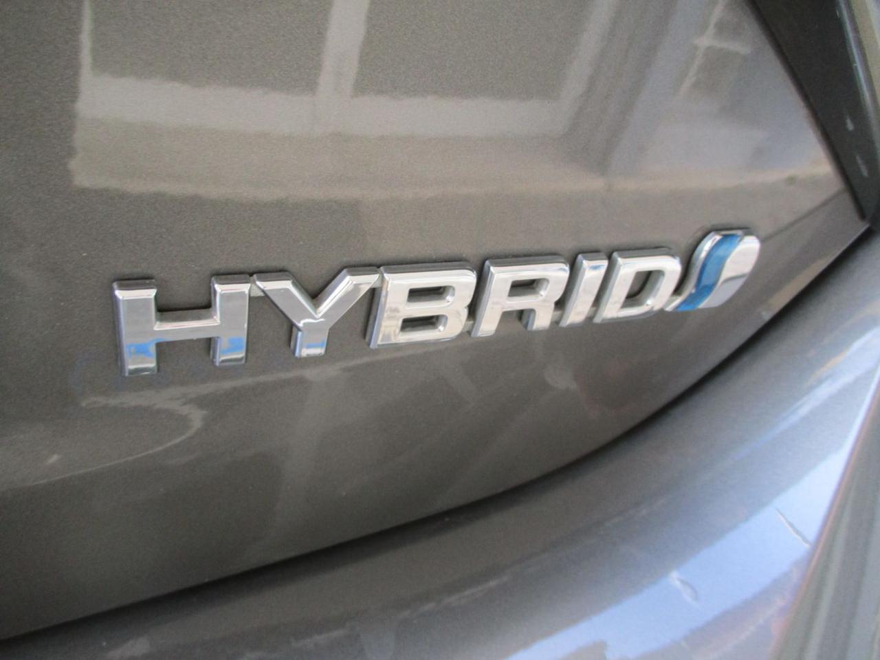TOYOTA Yaris 1.5 Hybrid 5 porte Business