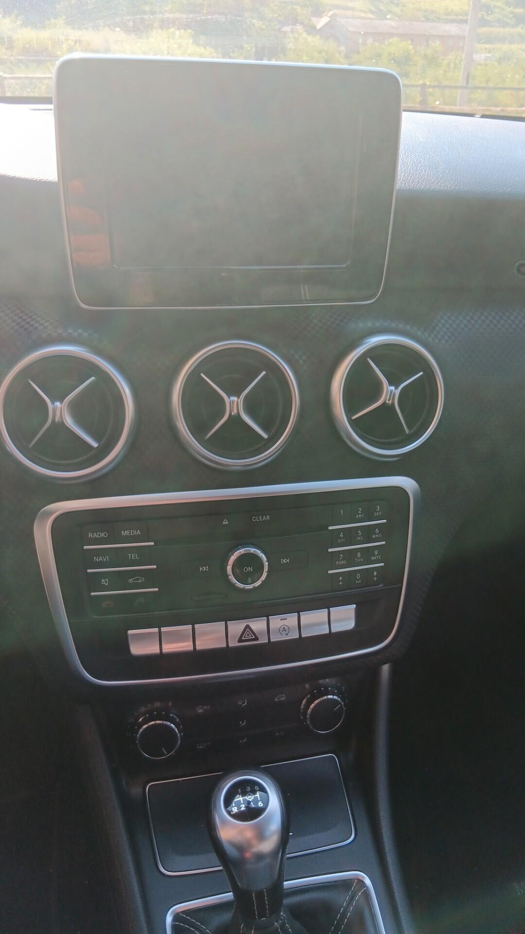Mercedes-benz A 180 A 180 d Premium
