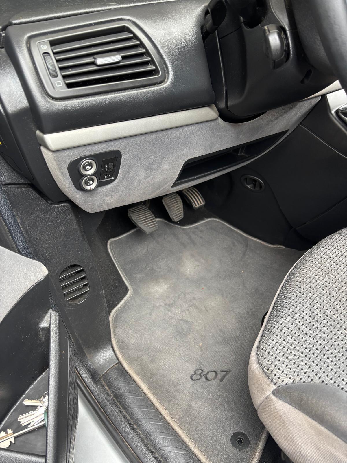 Peugeot 807 2.0 HDi 136CV ST Mix - 7/8 POSTI