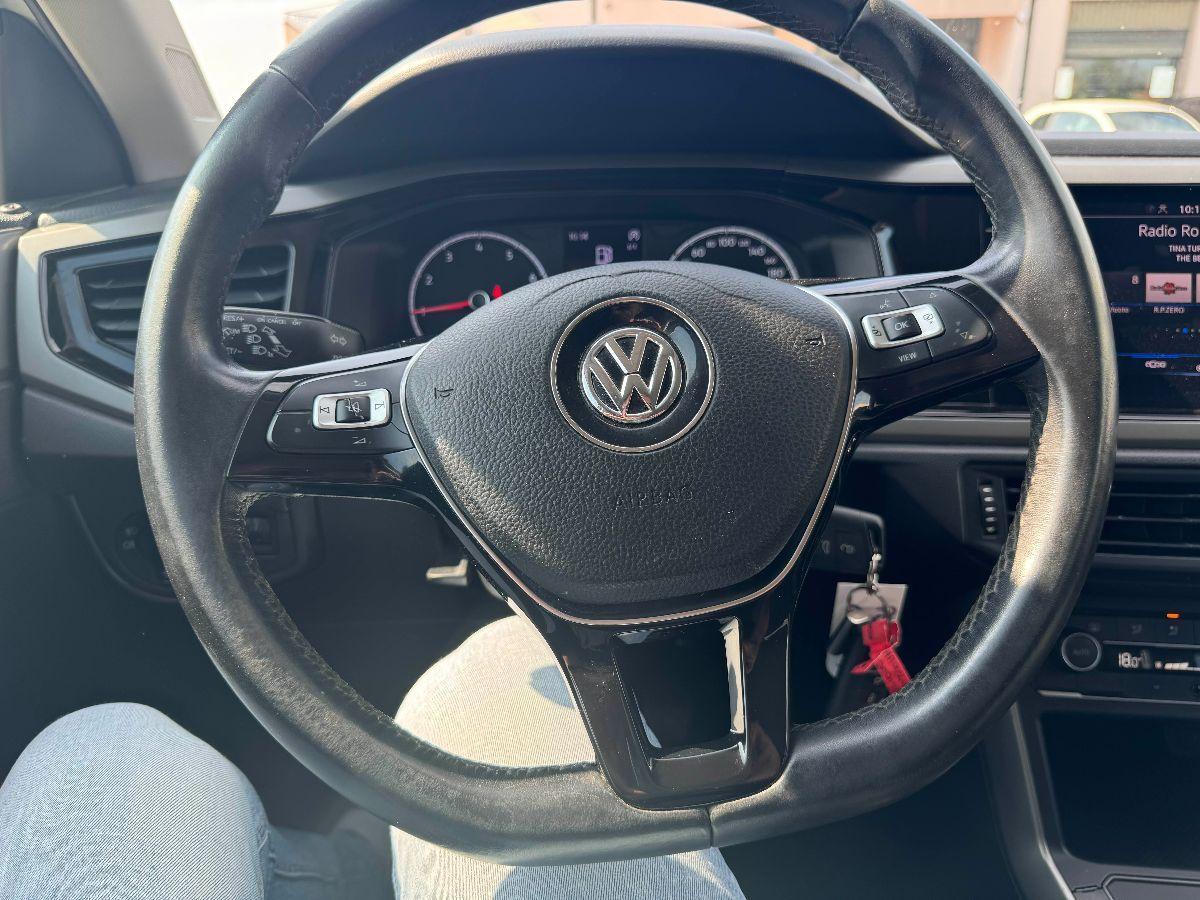 VOLKSWAGEN - Polo - 1.0 TSI R-Line NEO PATENATI