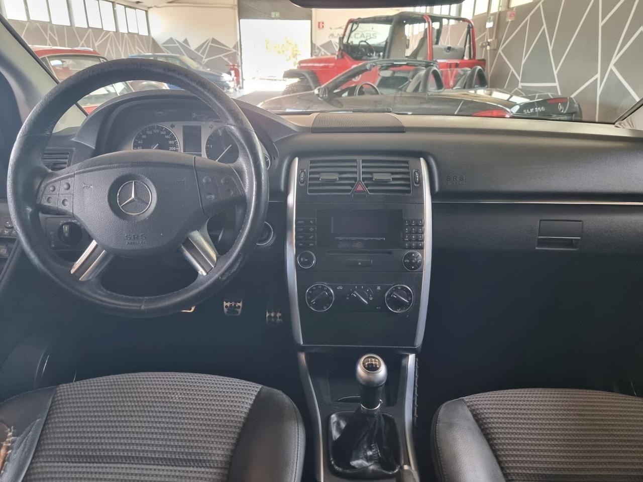 Mercedes-benz B 180 CDI NEOPATENTATI