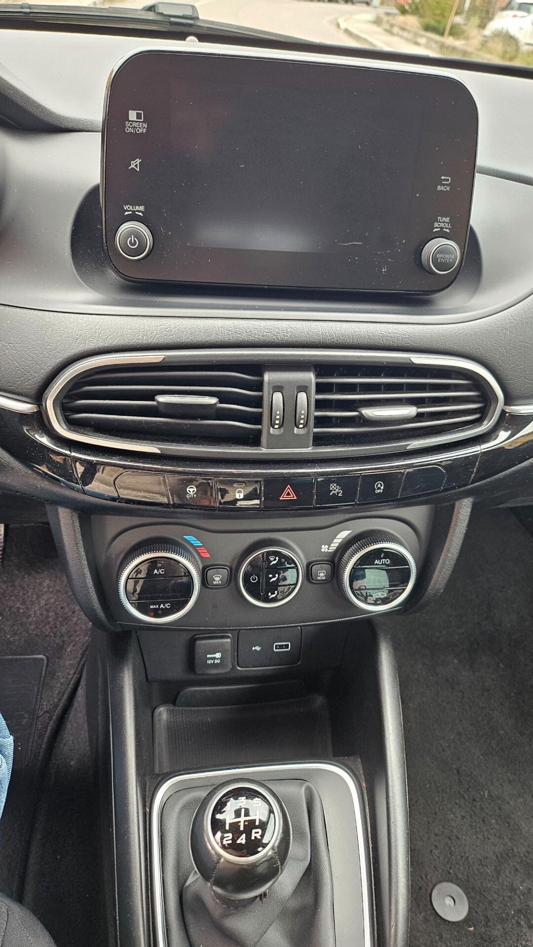 Fiat Tipo station 1.3 Mjt accessoriatissima