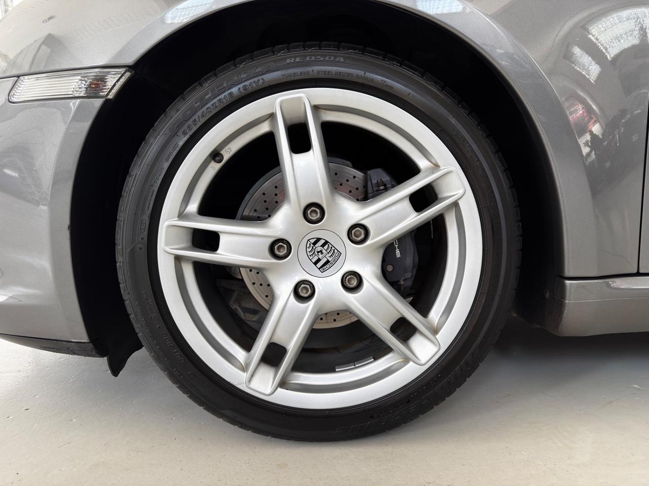 Porsche Boxster 2.7 24V solo 31519 km