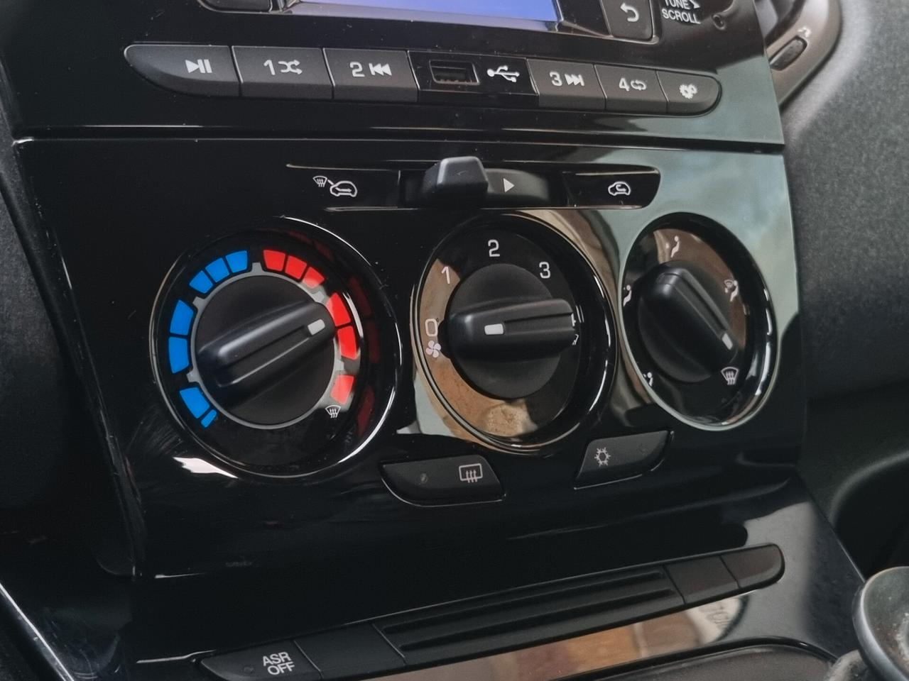 Lancia Ypsilon 1.0 FireFly 5 porte S&S Hybrid Silver