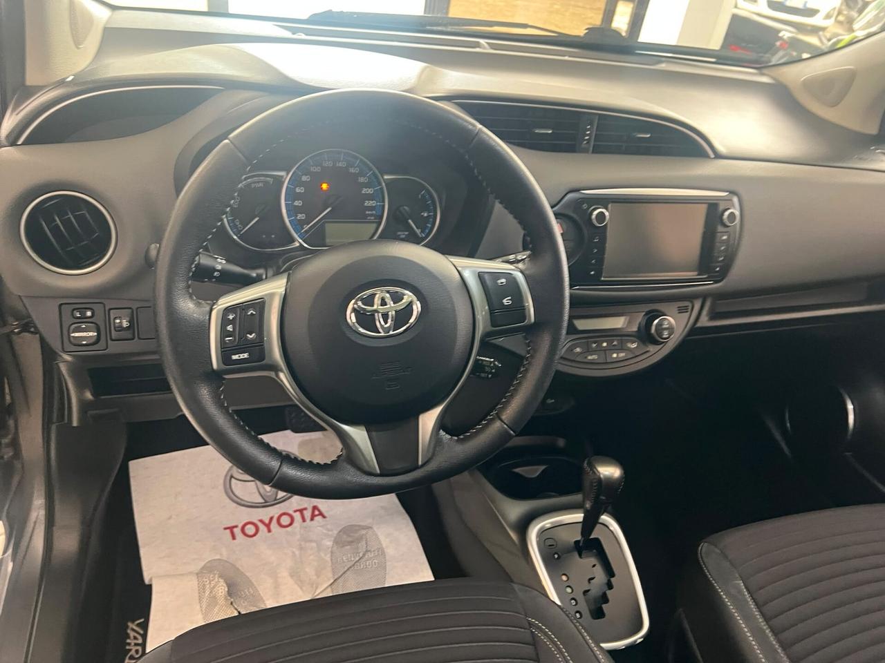 Toyota Yaris 1.5 Hybrid 5 porte Cool