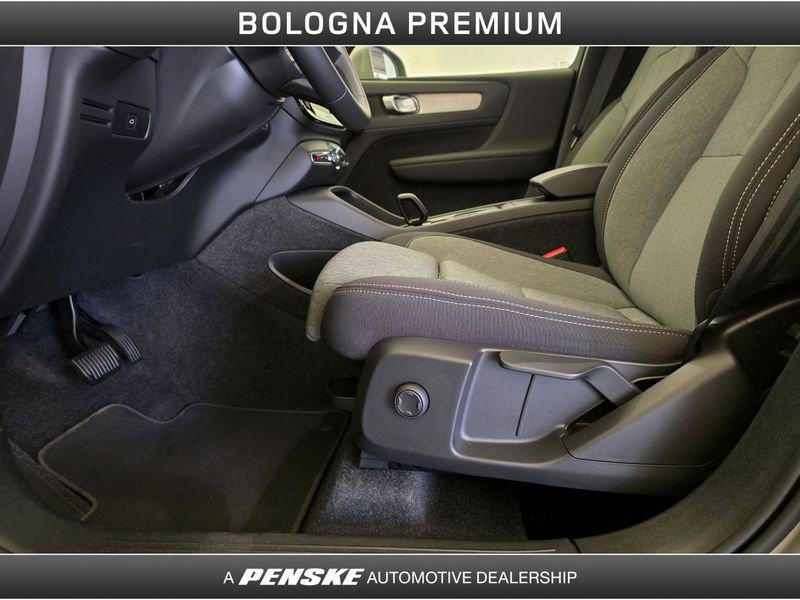 Volvo XC40 XC40 B3 automatico Core