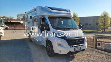 Elnagh T-Loft 532 con letti gemelli e dinette face to