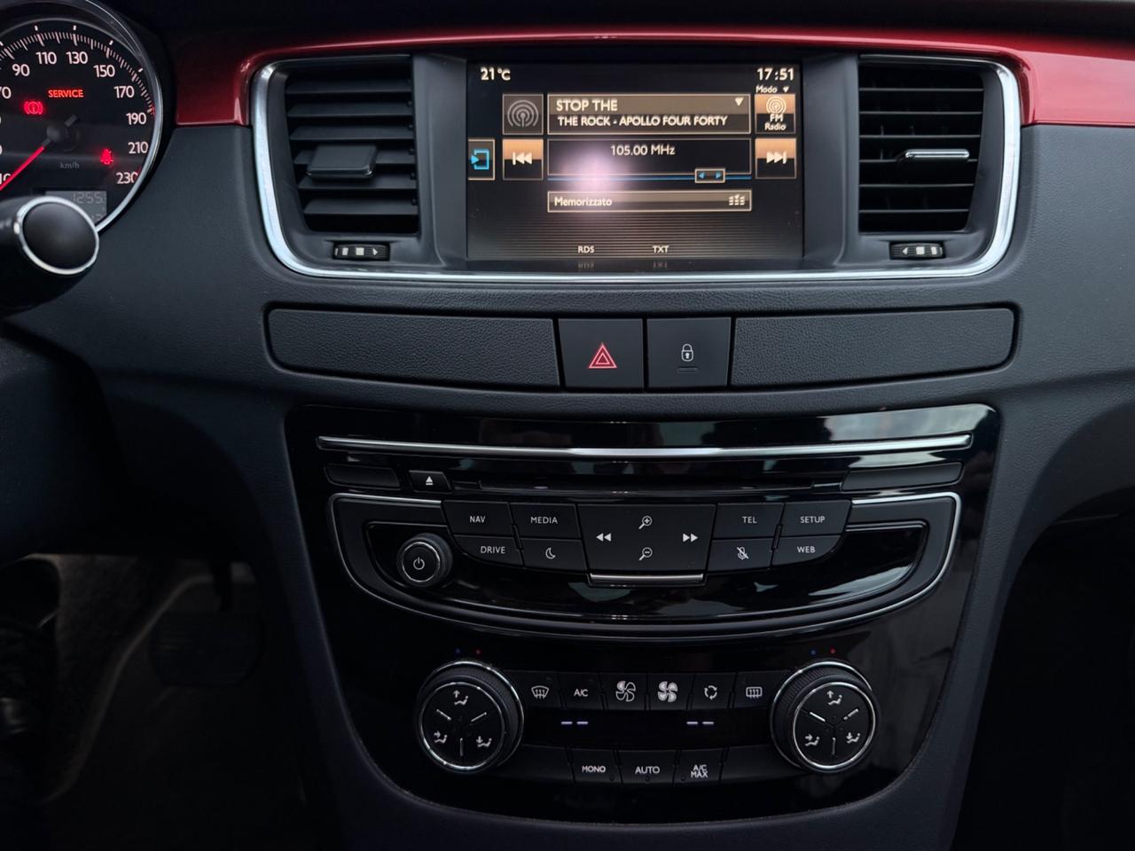Peugeot 508 RXH Hybrid4x4