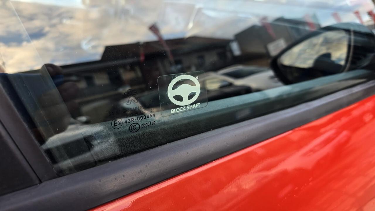 Peugeot 208 BlueHDi 75 5 porte Allure