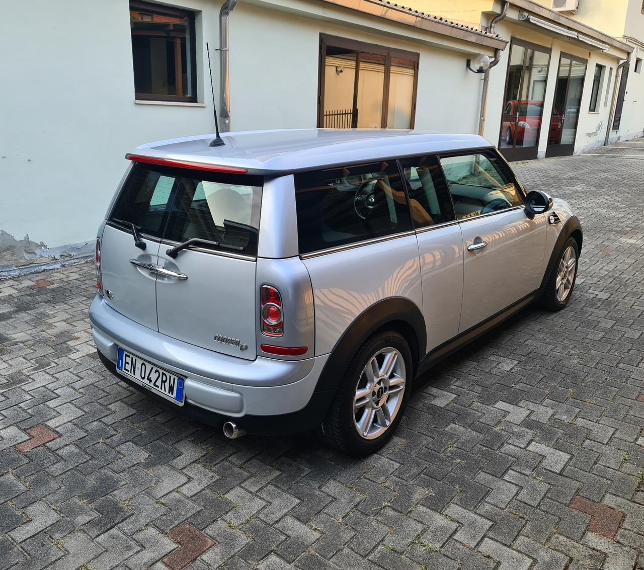 Mini Cooper D Clubman Aut. - km certif.