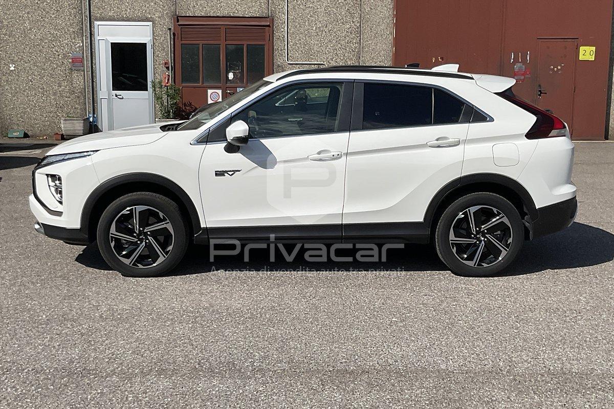 MITSUBISHI Eclipse Cross 2.4 MIVEC 4WD PHEV Instyle SDA Pack 0
