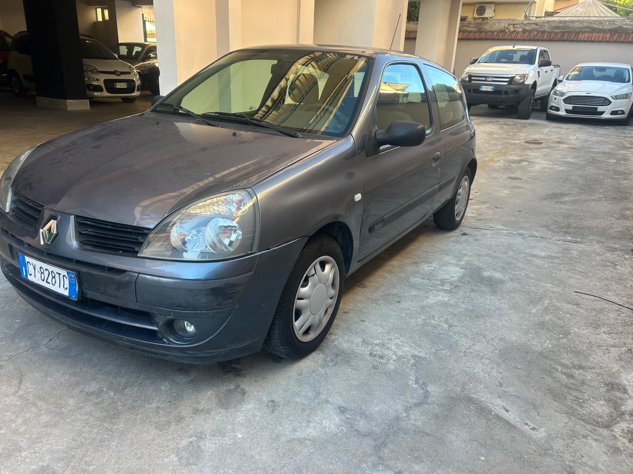 Renault Clio 1.2 16V 3 porte GPL