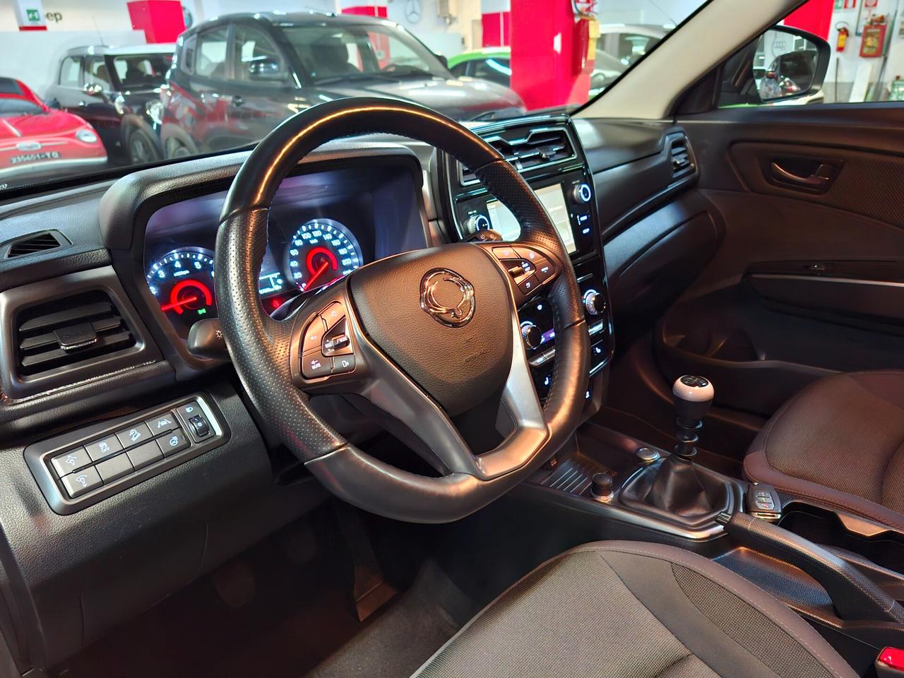 Ssangyong Tivoli 1.2 GDI Turbo PREMIUM 46000KM!!! C.LEGA 18" CLIMAAUT BT