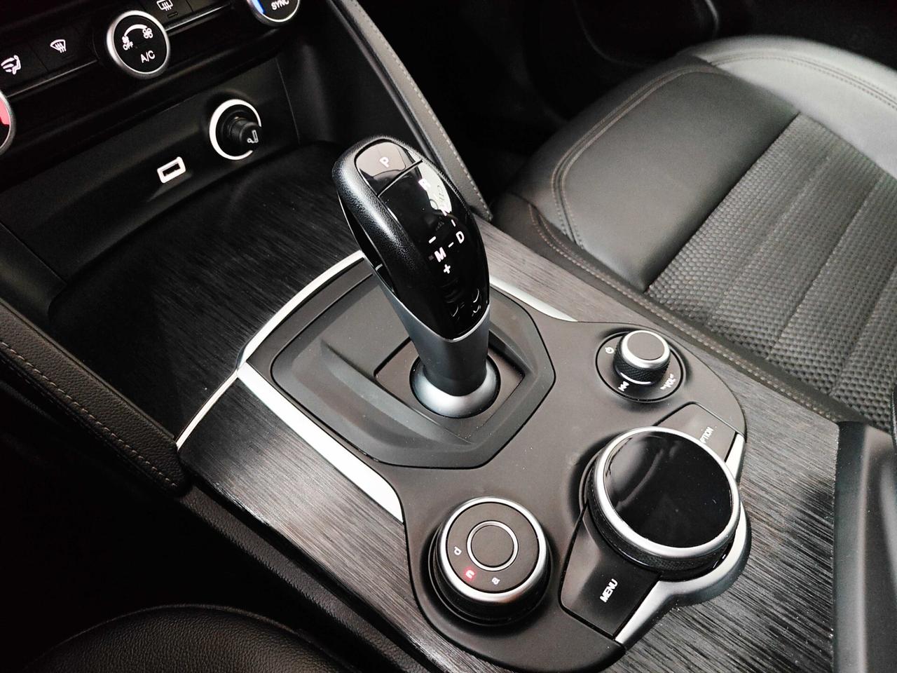 Alfa Romeo Stelvio 2.2 Turbodiesel 190 CV AT8 Q4 B-Tech