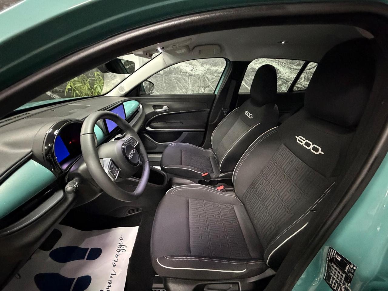 Fiat 600 Hybrid 100 CV DCT MHEV ADATA PER NEOPATENTATI