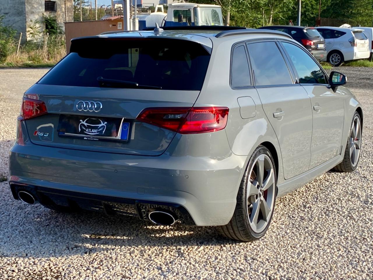 Audi RS3 Sportback 2.5 tfsi quattro s-tronic