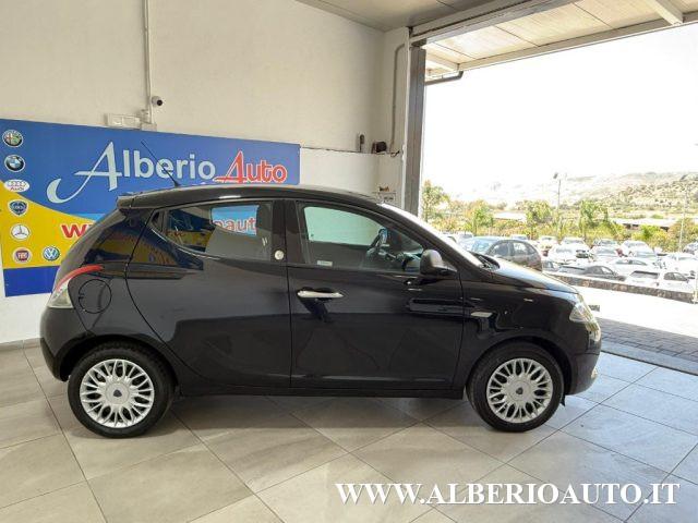 LANCIA Ypsilon 1.2 69 CV 5 porte GPL Ecochic Gold