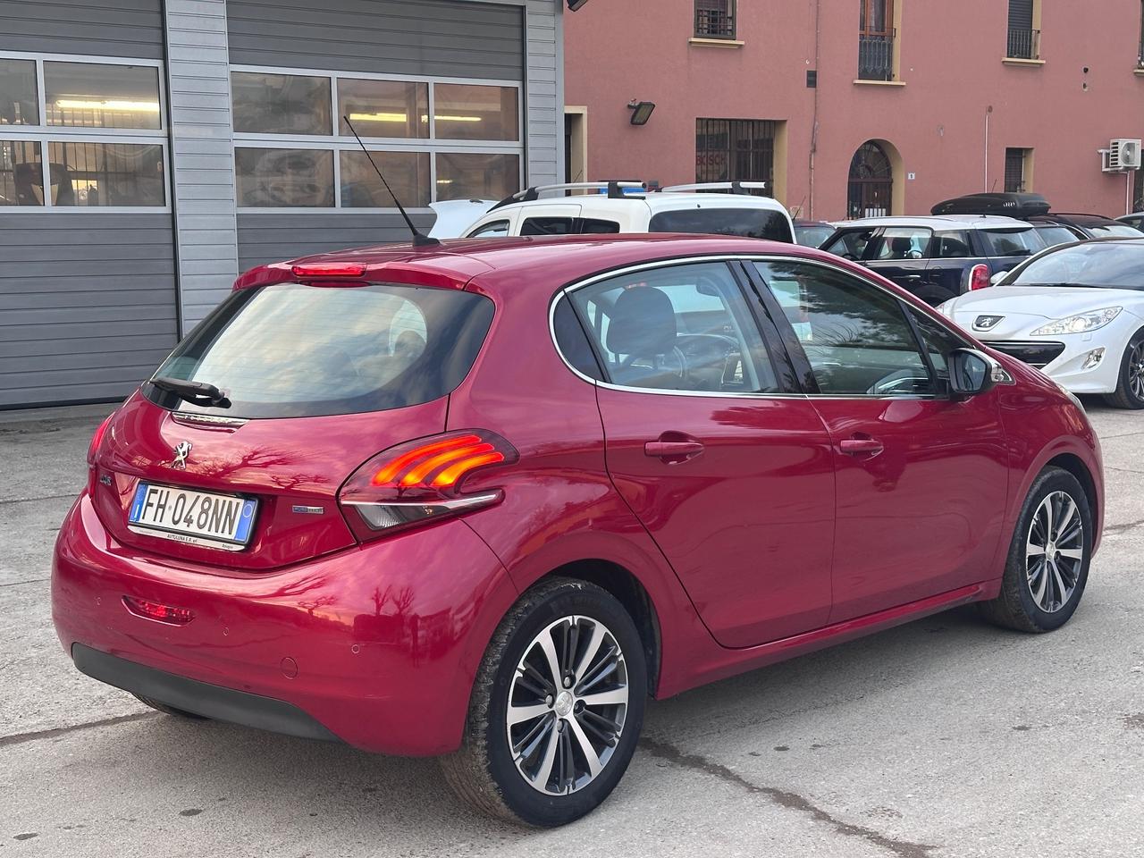 Peugeot 208 PureTech 82 5 porte Allure solo 150mila km