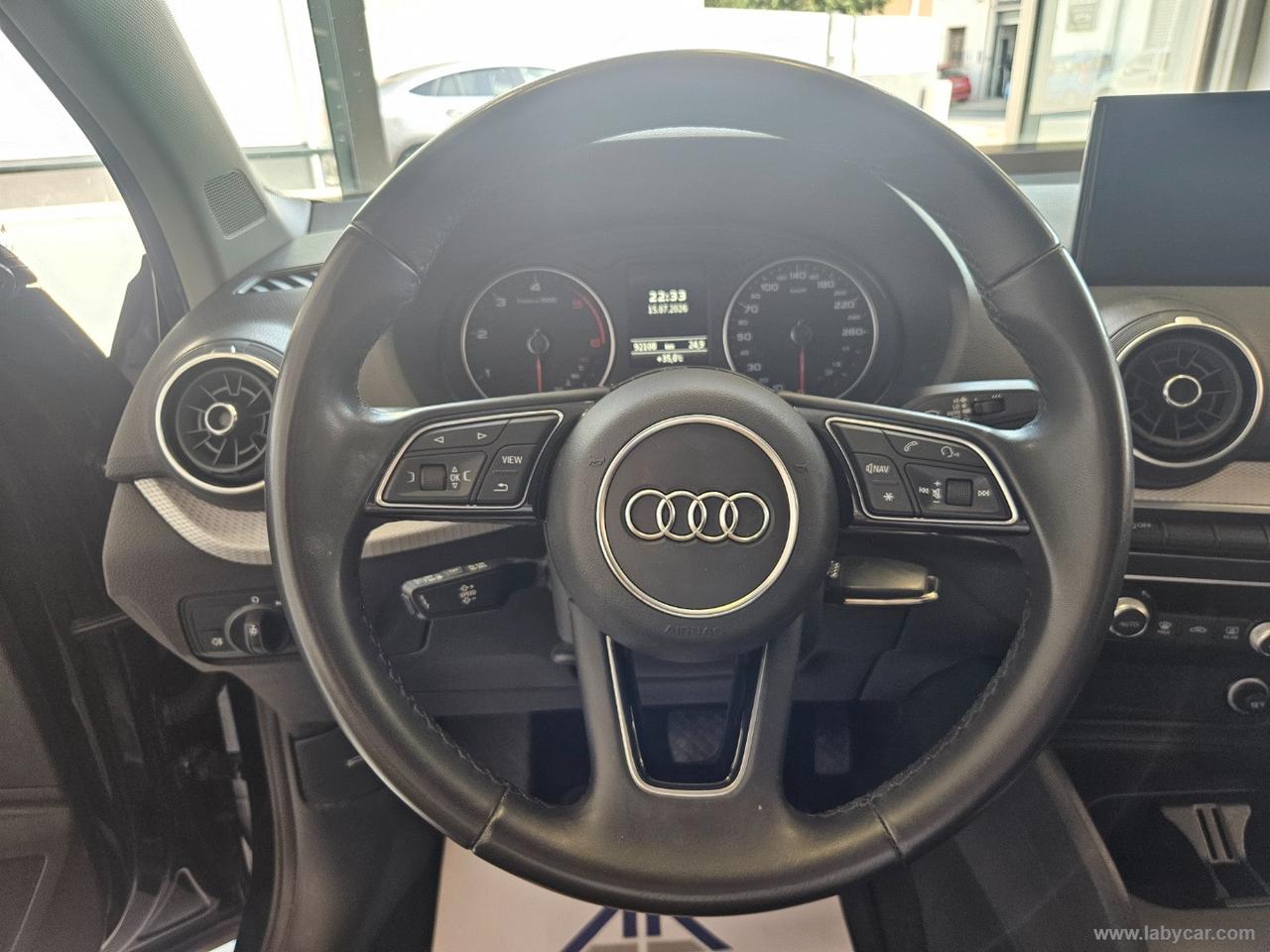 AUDI Q2 30 TDI S tronic Business