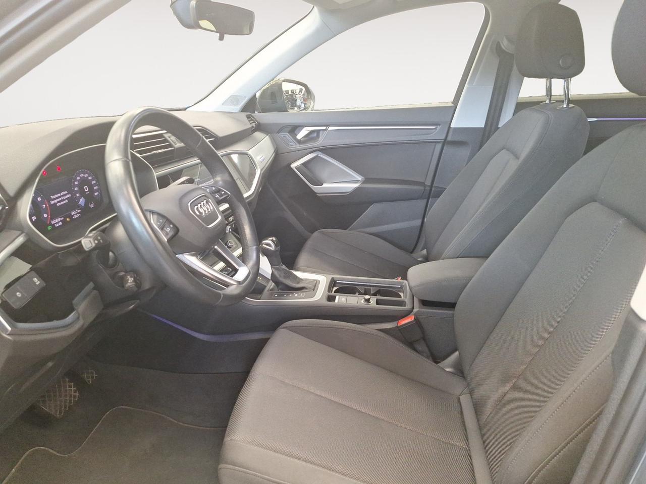 Audi Q3 35 1.5 tfsi mhev Business Advanced s-tronic