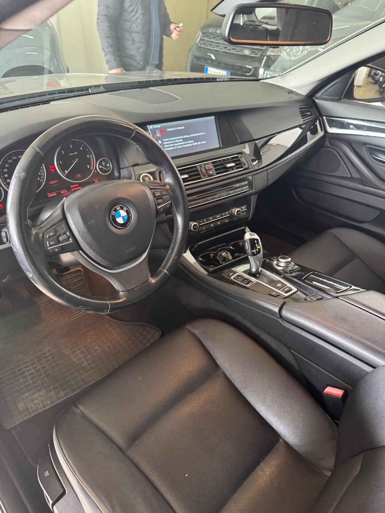 Bmw 525d 2012 automatico/sequenziale f1