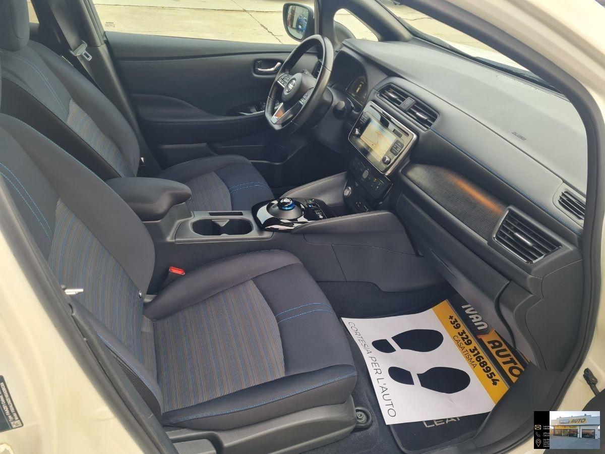 NISSAN Leaf Tekna 40 kWh-Elettrica-19.000 Km