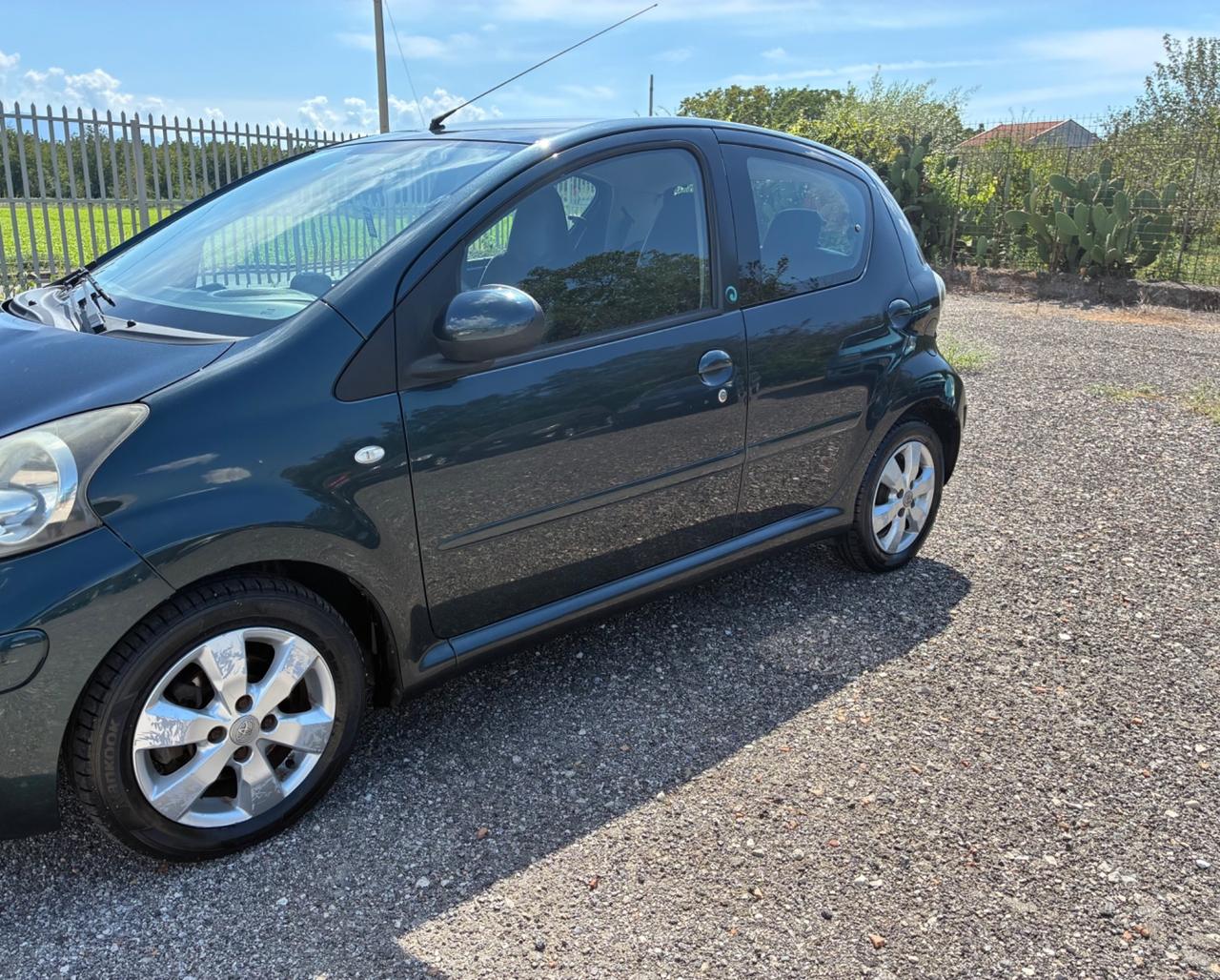 Toyota Aygo 1.0 68cv 5p - 2011