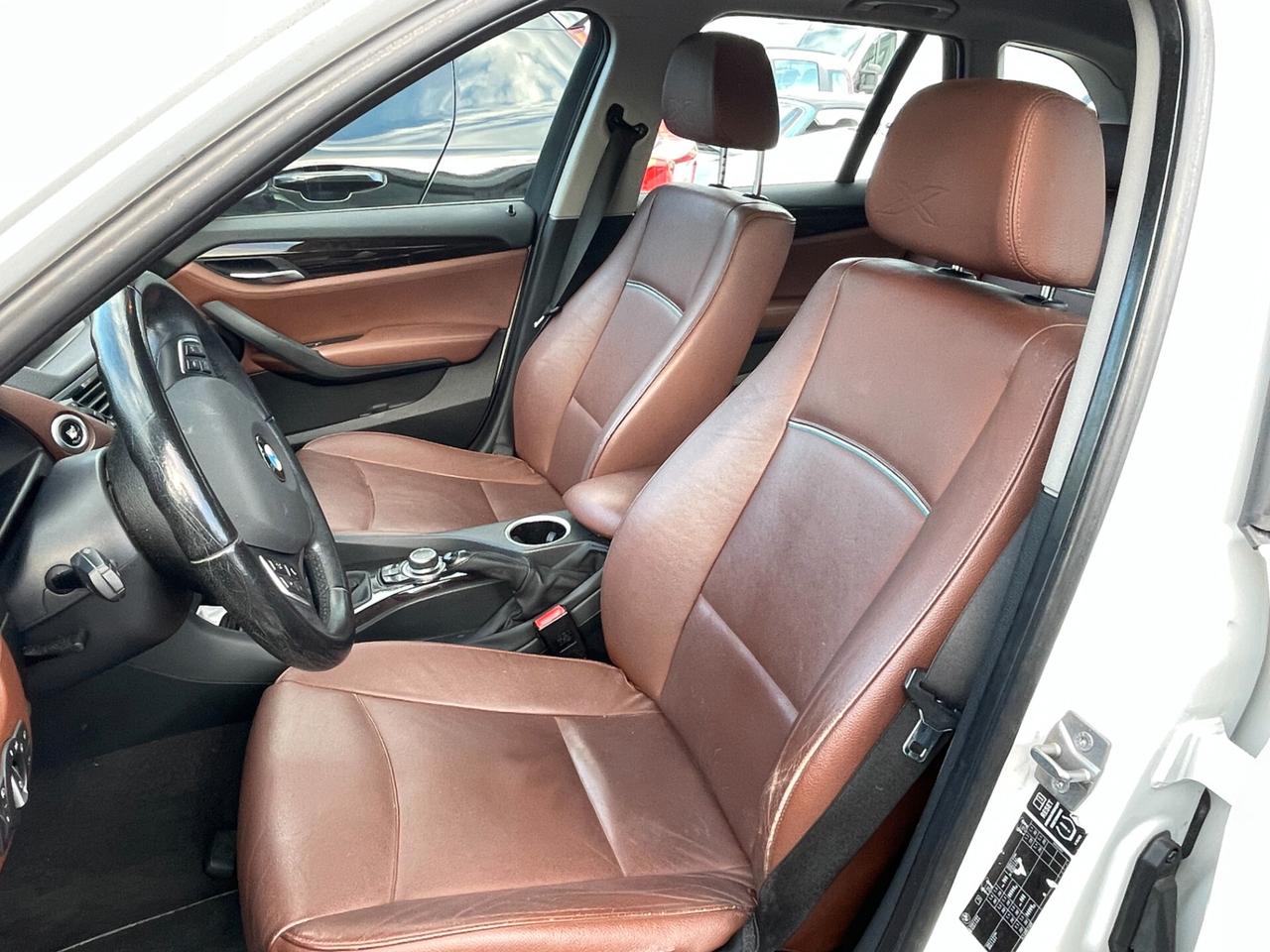 Bmw X1 sDrive16d - Navi - Pelle