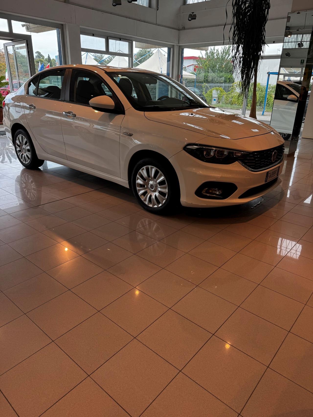 Fiat Tipo 1.6 Mjt 4 porte Easy