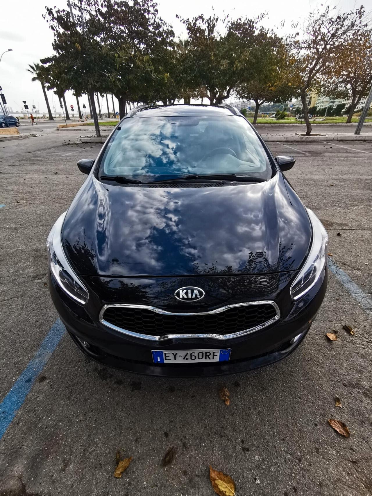 Kia Ceed Sportswagon cee'd 1.6 CRDi 128 CV SW Stop&Go high tech