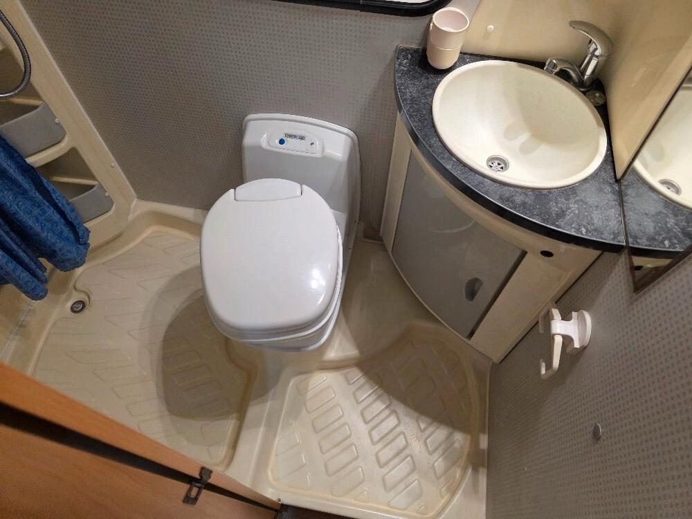 CAMPER CHAUSSON FLASH 03
