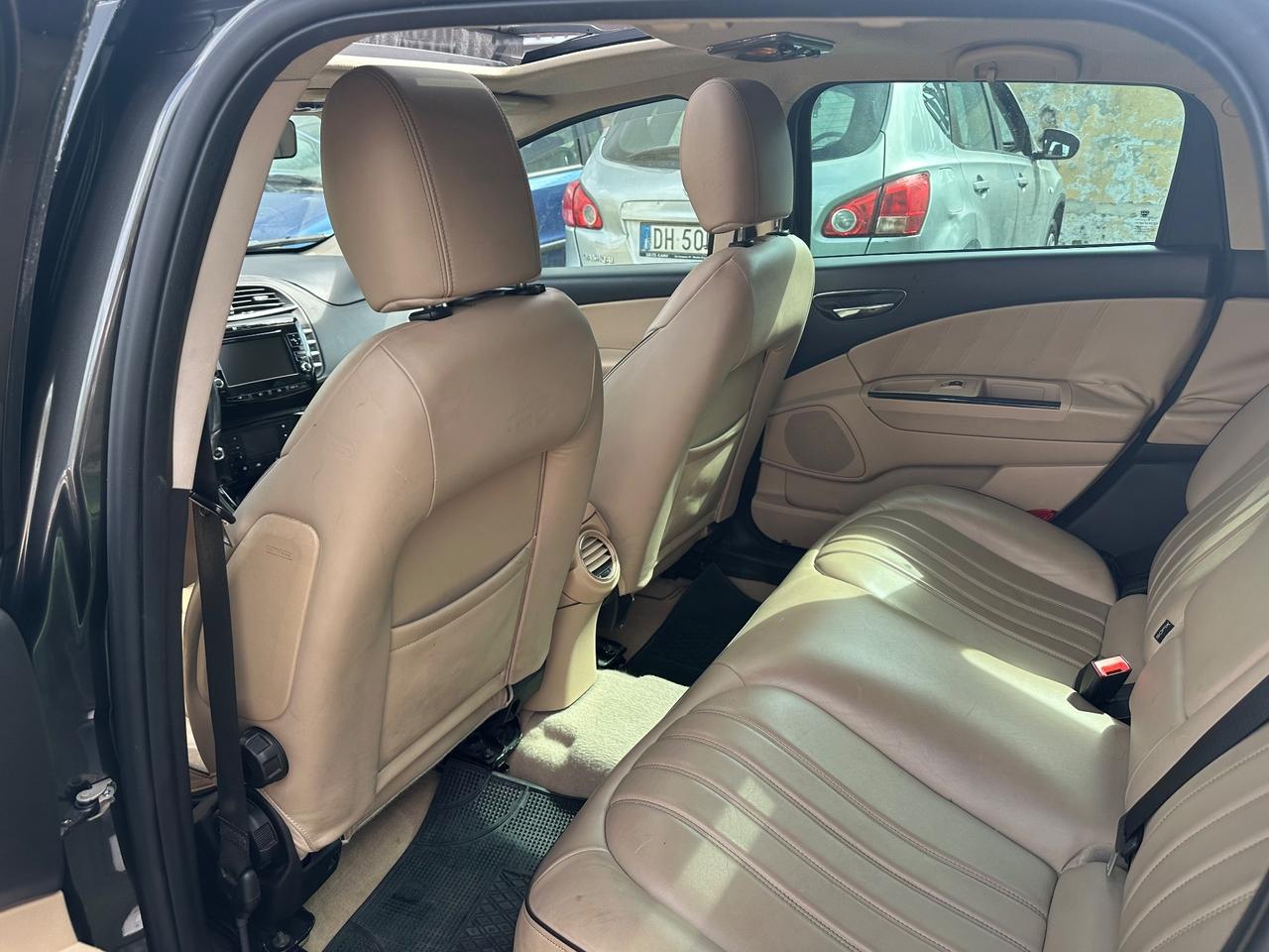 Lancia Delta 1.9 diesel 2010 TETTO APRIBILE GARNTITA