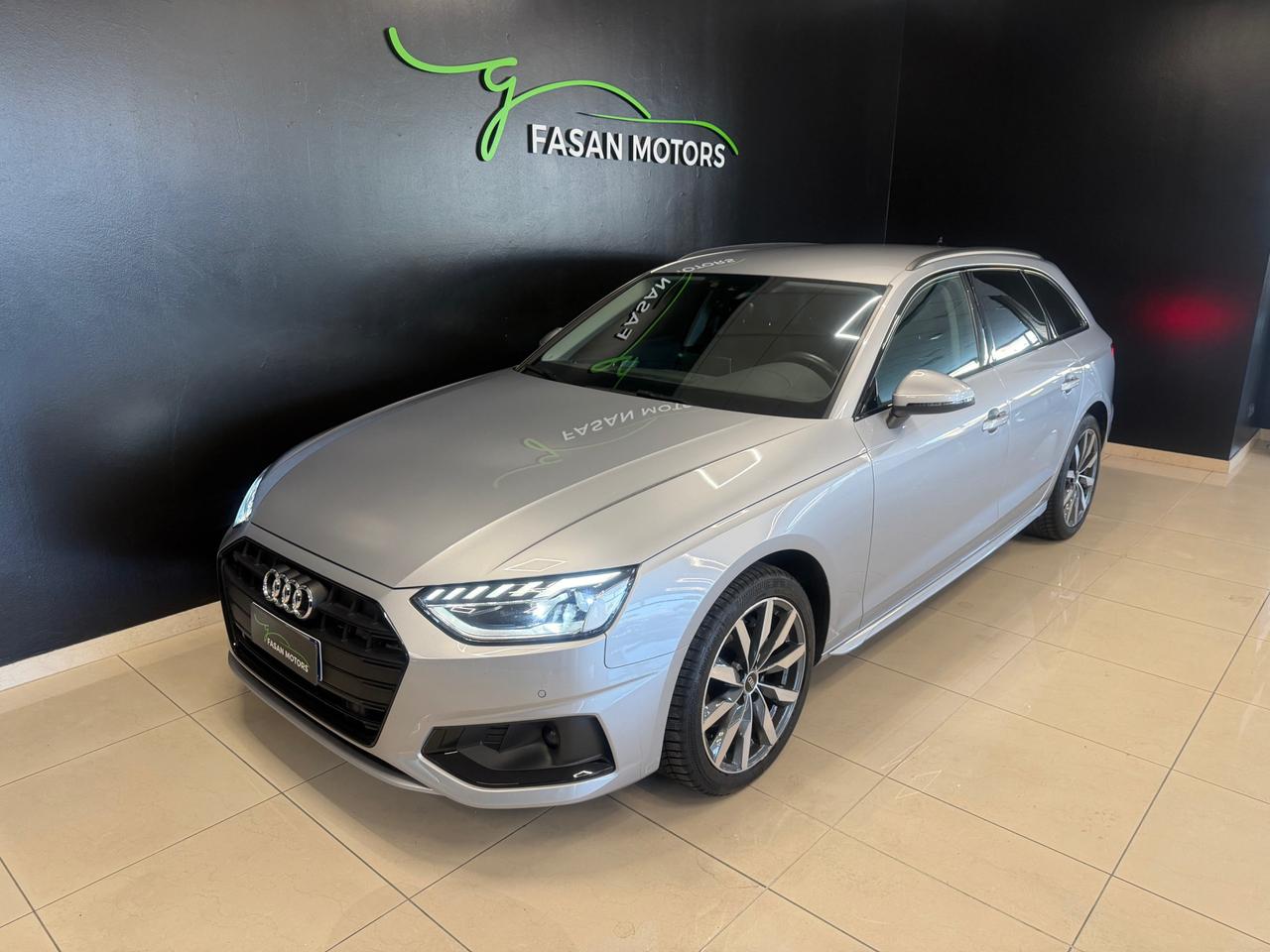 Audi A4 Avant 35 2.0 tdi mhev Business Advanced 163cv s-tronic