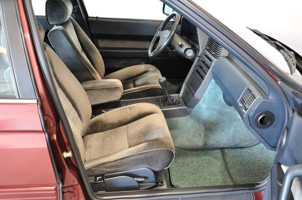 Alfa Romeo 164 2.0i Twin Spark CRS