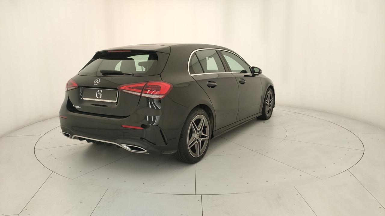 Mercedes-Benz Classe A - W177 2018 - A 180 d Premium auto