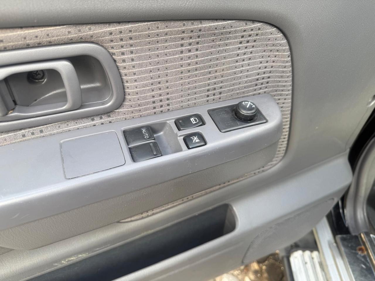 Nissan Navara 2.5 dCi 133CV 2 porte King Cab XE