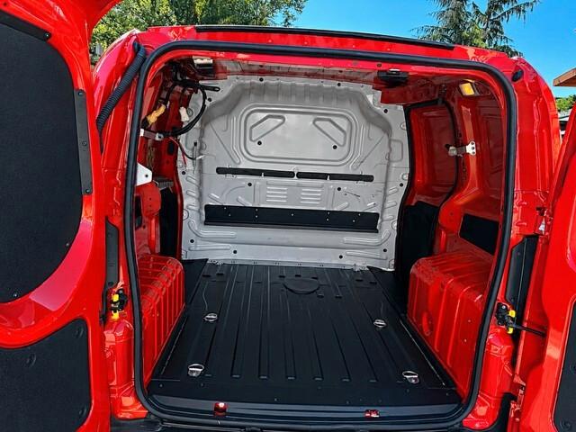 Fiat Fiorino 2ª serie Fiorino 1.3 MJT 95CV ​​Furgone Adventure E5+ 2015