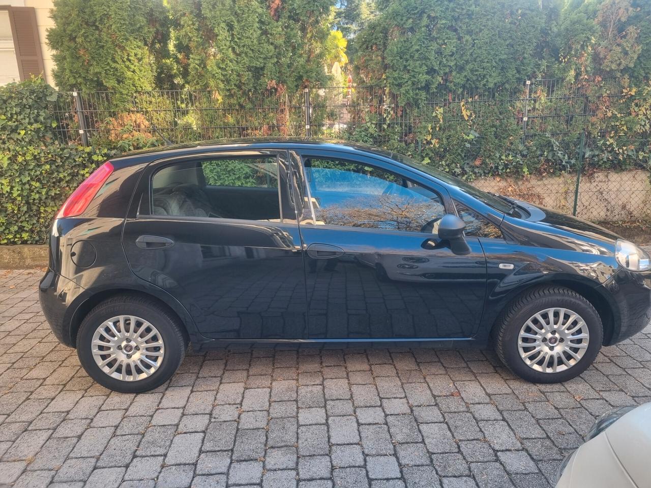 Fiat Punto 1.2 8V 5 porte anno2018 1propr. neopat