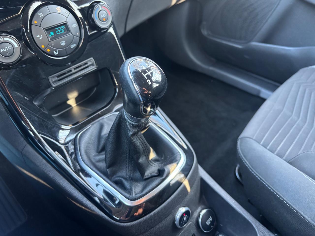 Ford Fiesta 1.4 5 porte Bz.- GPL