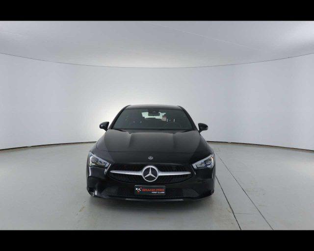 MERCEDES-BENZ CLA 180 d Automatic Shooting Brake Business