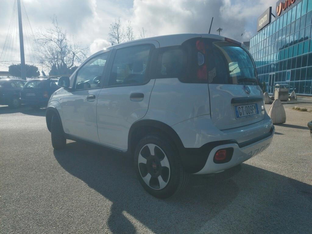 Fiat Panda 1.0 FireFly S&S Hybrid City Cross può essere tua a 153,00 €/mese con anticipo 0